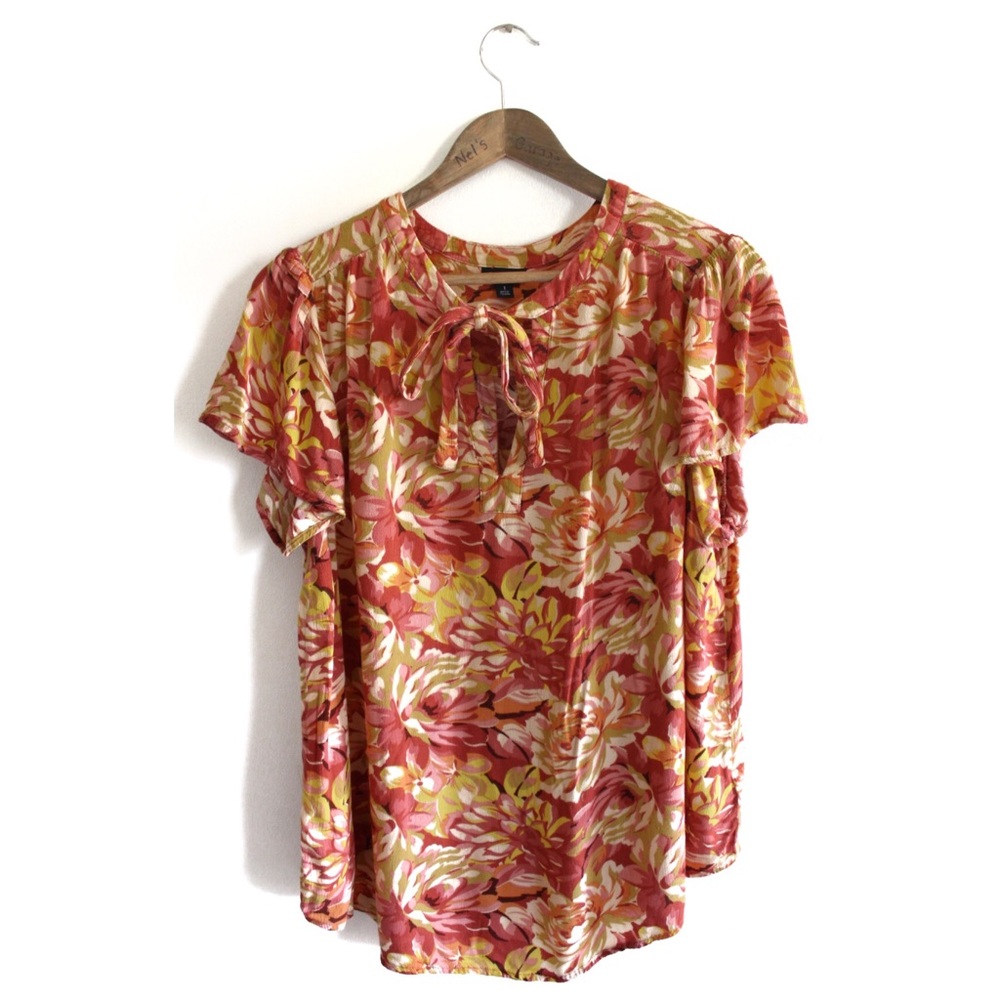 Torrid Floral Tie Top Preowned Size 1  Plus Size 14/16